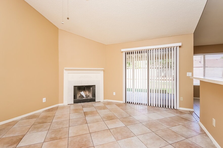 Building Photo - 13245 N 56th Ave