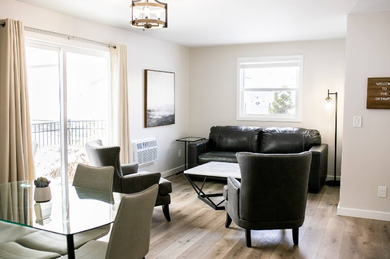 Building Photo - 287 S 3rd Ave