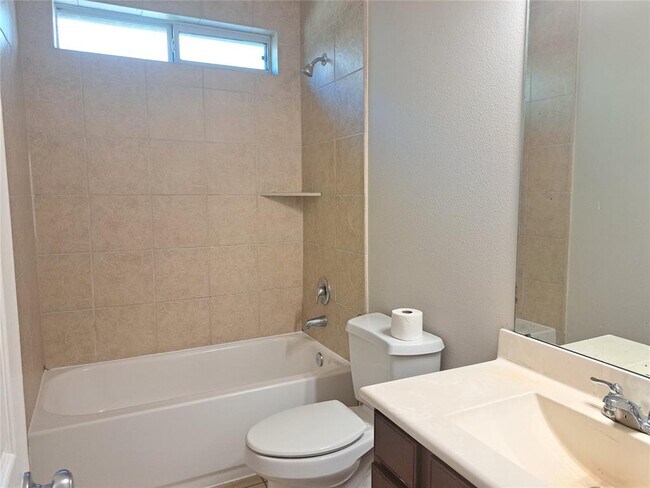 Building Photo - 26315 Fox Ridge Ln