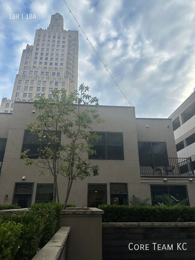 Building Photo - 1300 Baltimore Ave