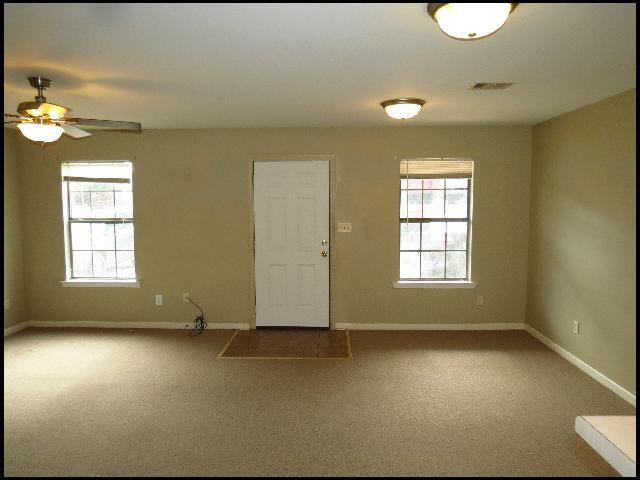 Building Photo - 10800 Frenchmen Loop