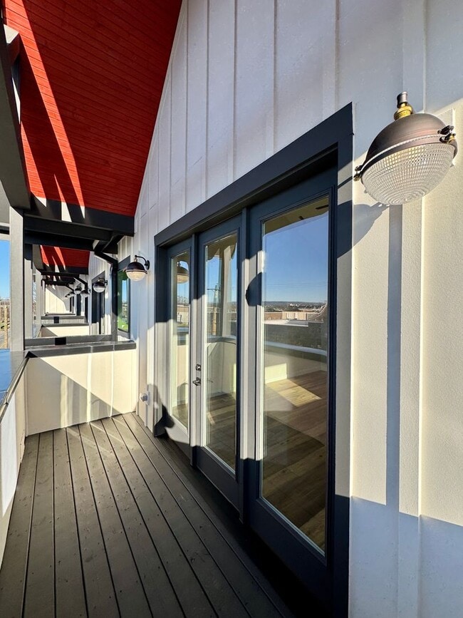 Building Photo - 1865 Zeta Way