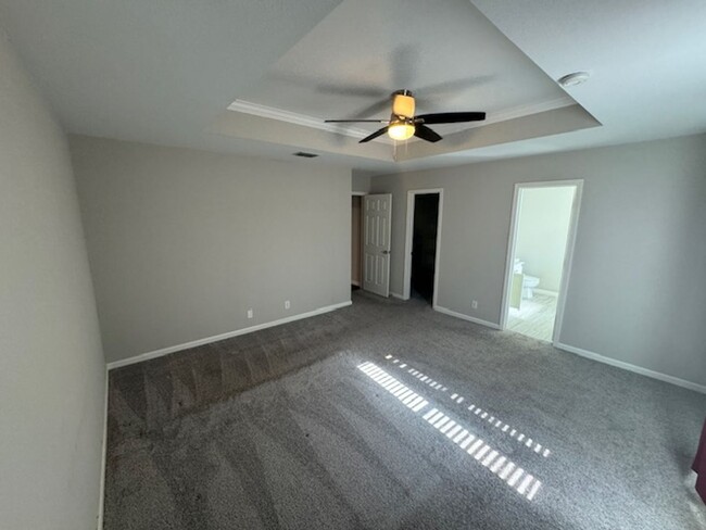 Building Photo - Nice Open  1 story 3 bedroom 2 bath in wes...