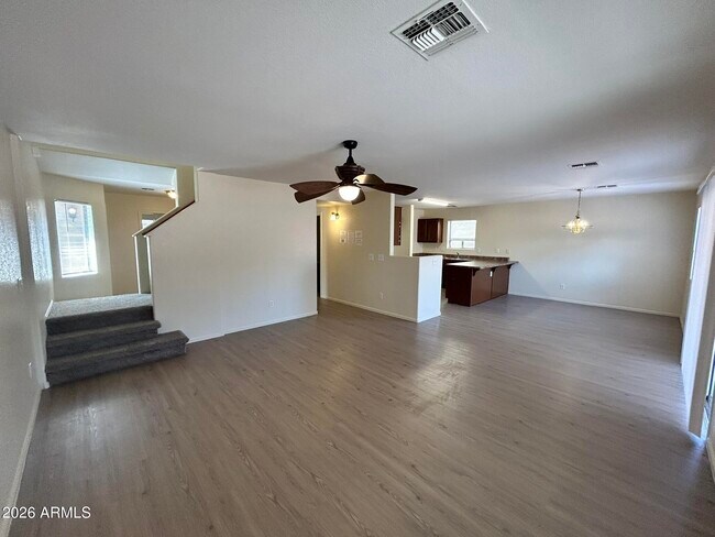 Building Photo - 42406 W Sunland Dr