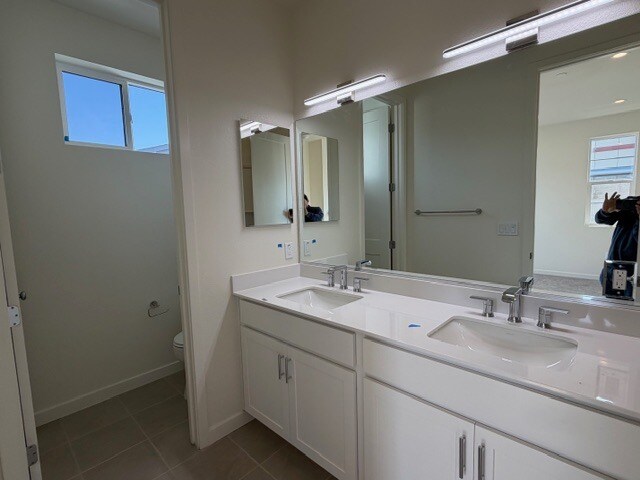 Building Photo - 1436 Waterside Ln