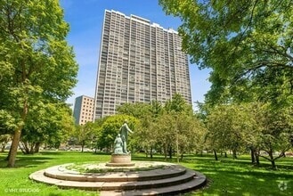 Building Photo - 2800 N Lake Shore Dr