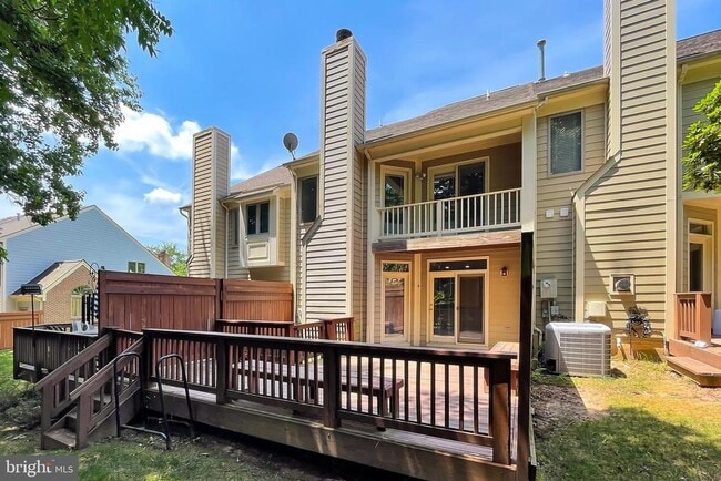 Building Photo - 4021 Lake Glen Rd