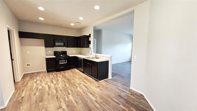 Building Photo - 3305 SE 95th St