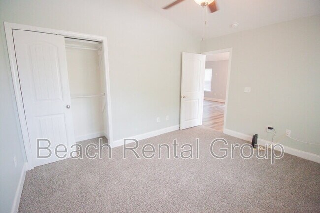 Building Photo - 410 Colin Claire Ct