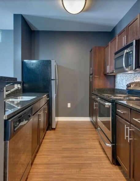 Building Photo - 2197 Nolensville Pk