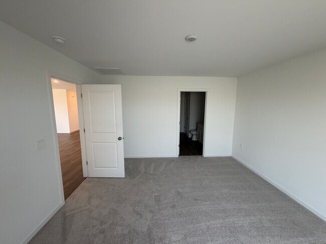 Building Photo - 202 Pleasant Pk Dr