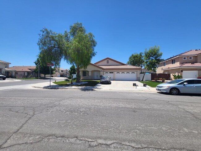Building Photo - 25375 Forest Wood Cir
