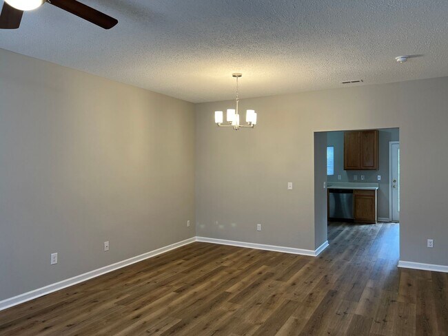 Building Photo - 116 Baberton Dr