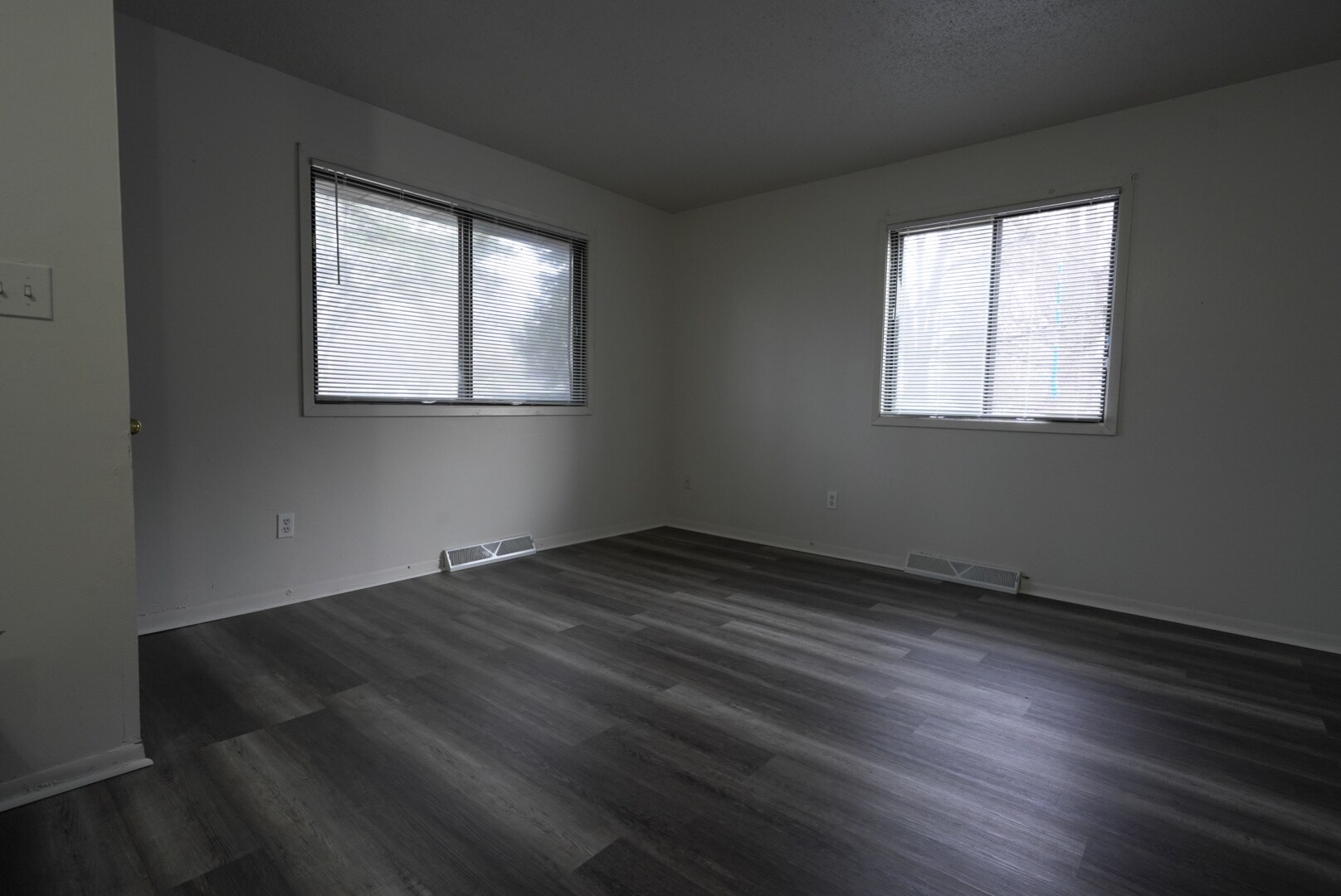 Building Photo - 1308 E 29th St