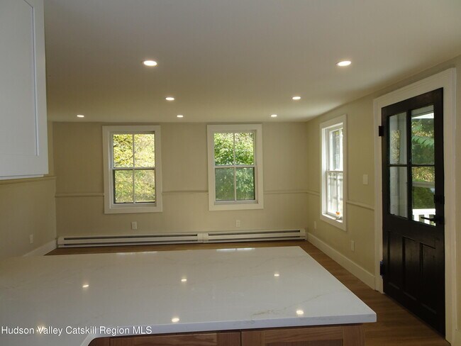 Building Photo - 167 NY-23