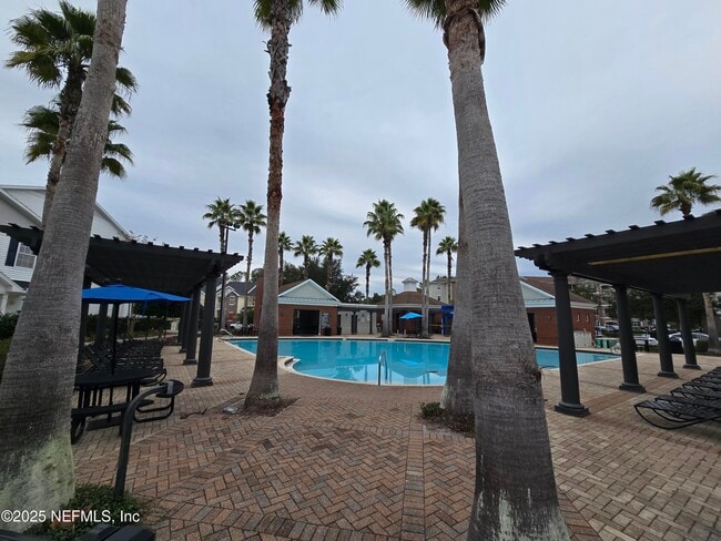 Building Photo - 575 Oakleaf Plantation Pkwy