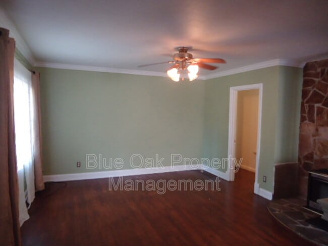 Building Photo - 1705 Arcadian Ave