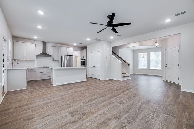 Building Photo - Beautiful Four Bedroom Home Now Available ...