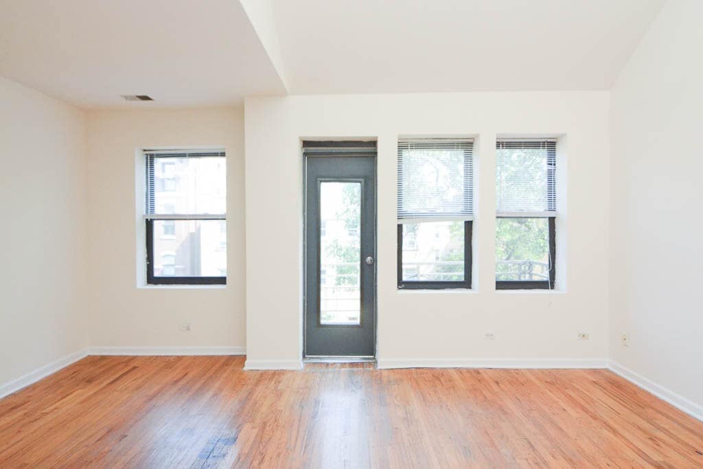 Building Photo - 909 W Dakin St