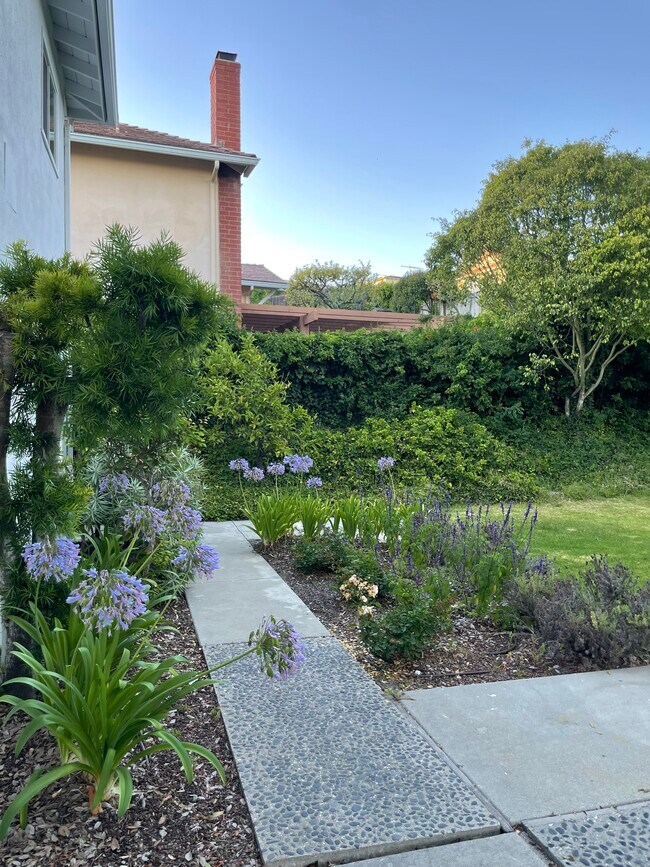 Building Photo - 29516 Quailwood Dr