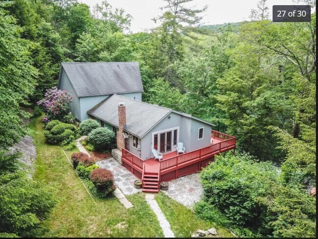 Building Photo - 40 Mohawk Dr