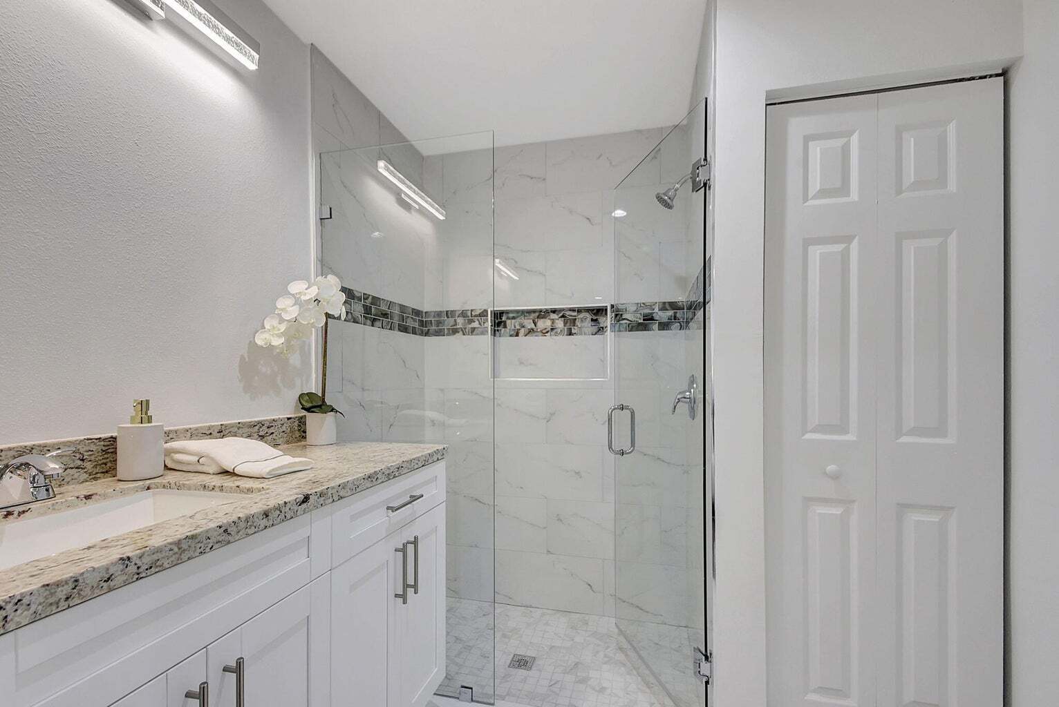 Building Photo - 3871 Patio Ct