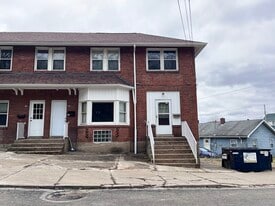 Building Photo - 184 Pennsylvania Ave