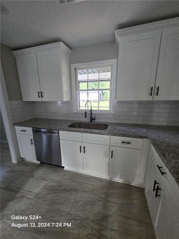 Building Photo - 1670 Christian Cir SE