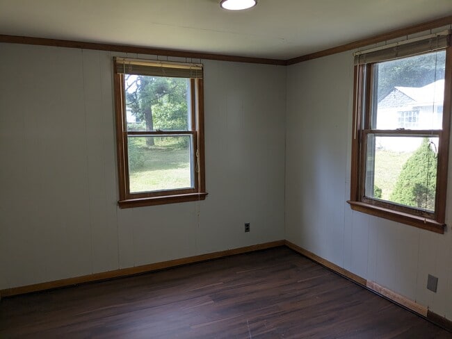 Building Photo - 20655 Monrovia Rd
