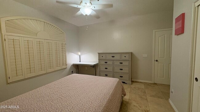 Building Photo - 13980 E Kalil Dr