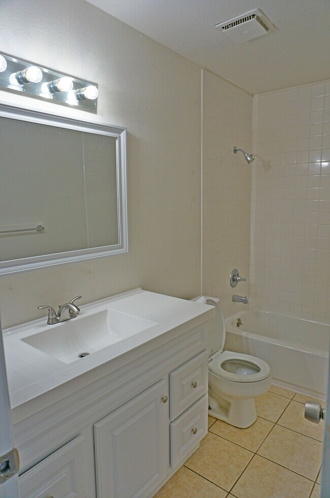 Building Photo - 3397 W 55th Ave