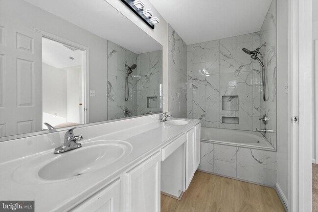 Building Photo - 21748 Kings Crossing Terrace