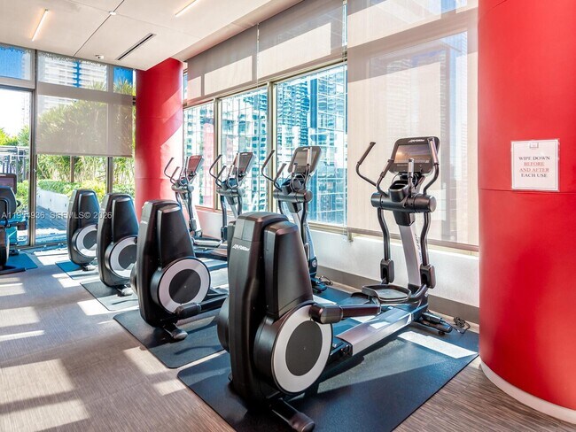 Building Photo - 1080 Brickell Ave