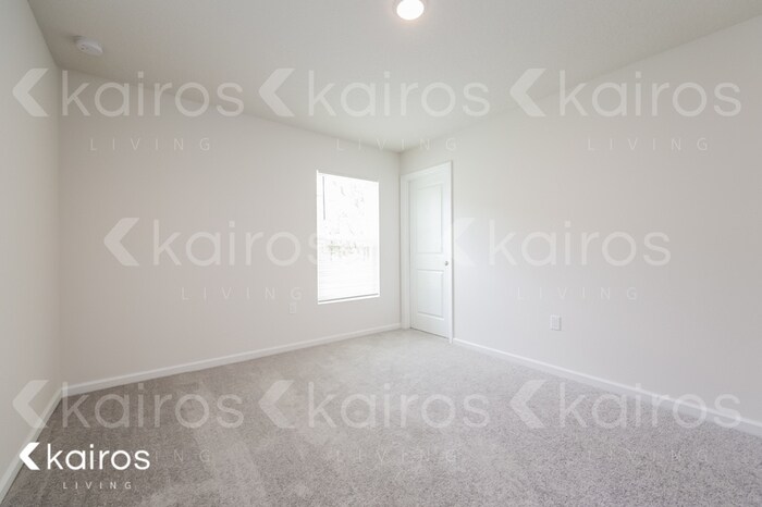 Building Photo - 2331 W Ingrid Ln