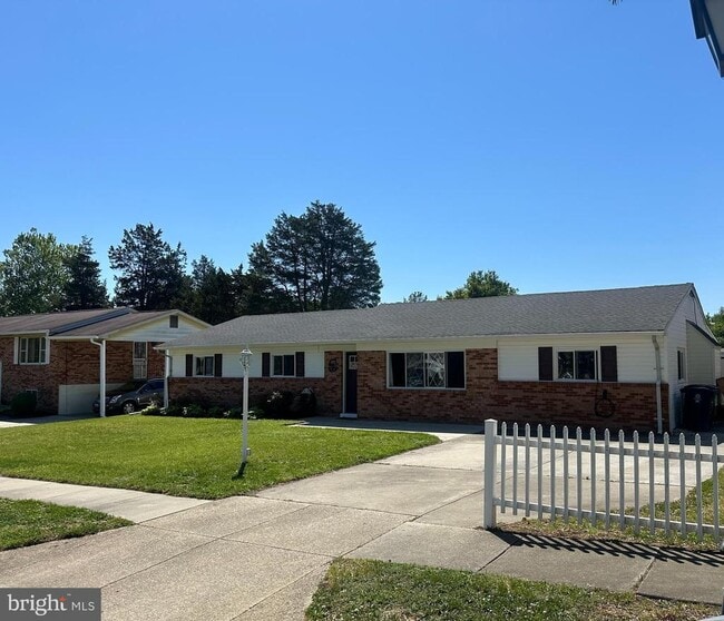 Building Photo - 10411 Farrar Ave