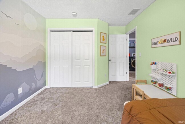 Building Photo - Beautiful South Lafayette Home Near Sterling Heights Park