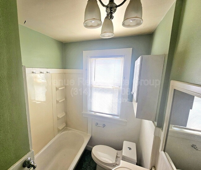 Building Photo - 1942 Damato Court