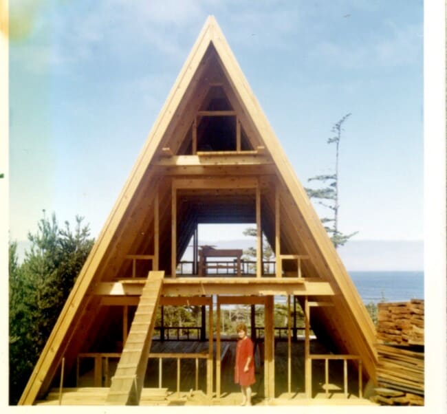 Building Photo - 2780 SW Breakers Dr