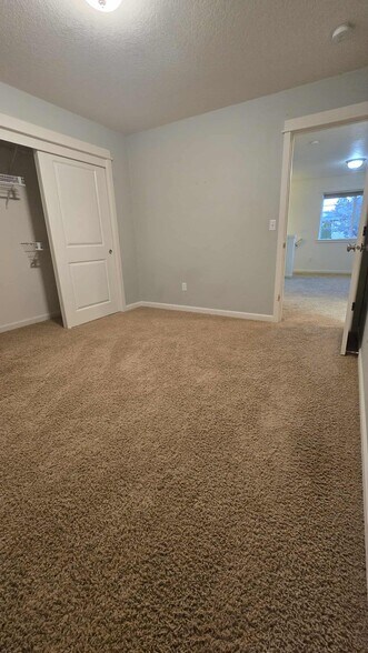 Building Photo - 16575 SE Windswept Waters Dr