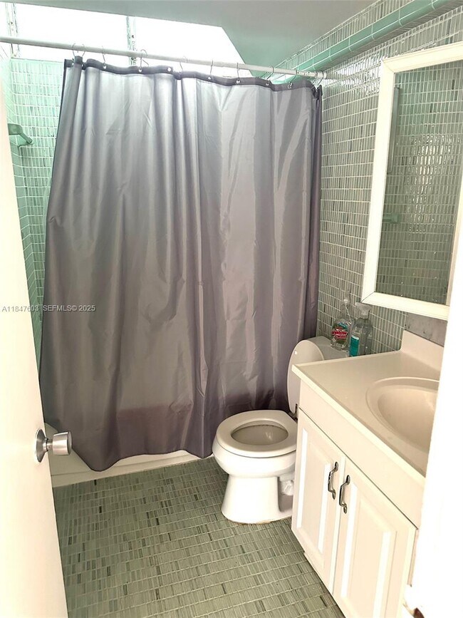 Building Photo - 1400 Pennsylvania Ave