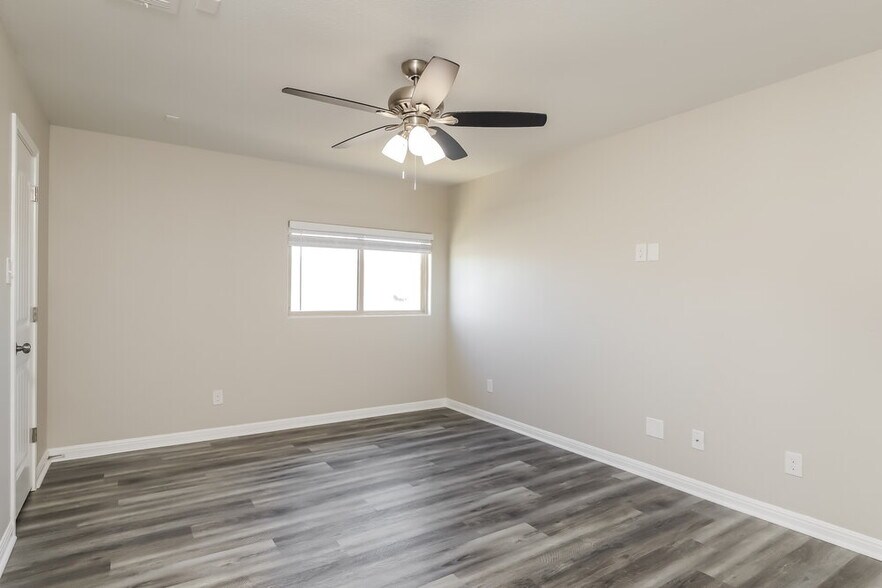 Building Photo - 9850 Red Iron Creek