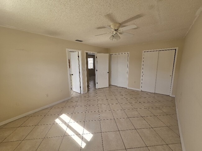 Building Photo - 8140 Medford Dr