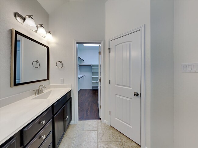 Building Photo - 21614 Champagne Dr E