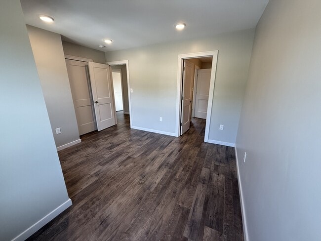 Building Photo - 106 Terrace Drive