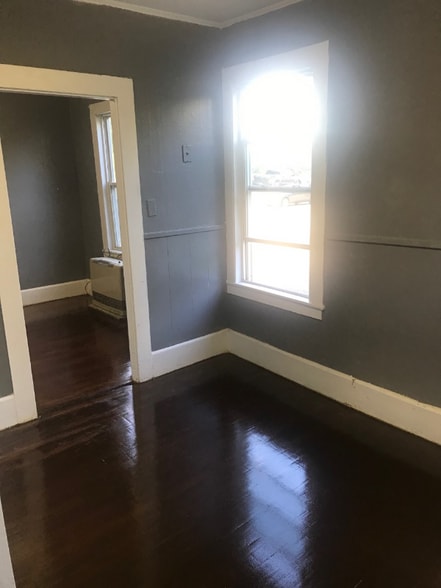 Building Photo - 73 Mill St