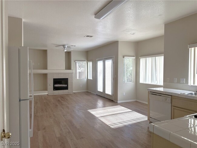 Building Photo - 334 Black Rock Hills Dr