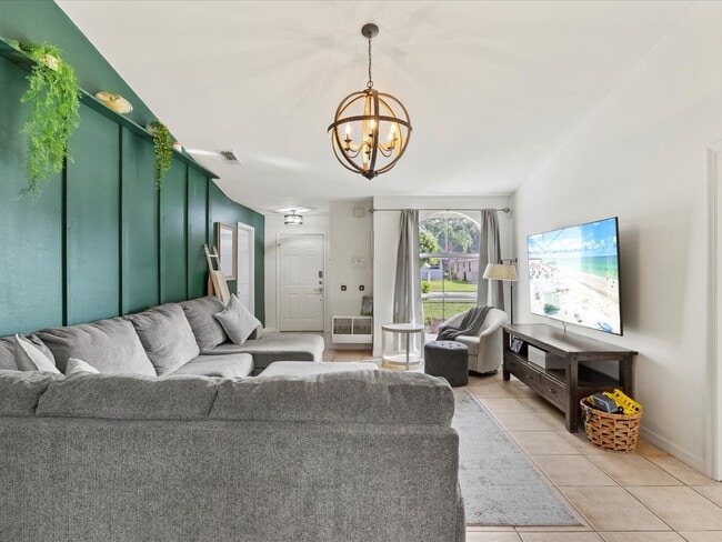 Building Photo - 5884 Milton Ave