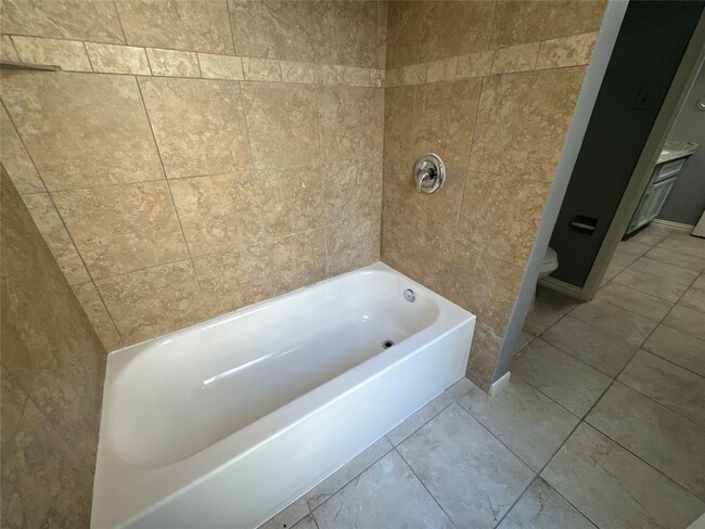 Building Photo - 12011 Carriage Ridge Ct