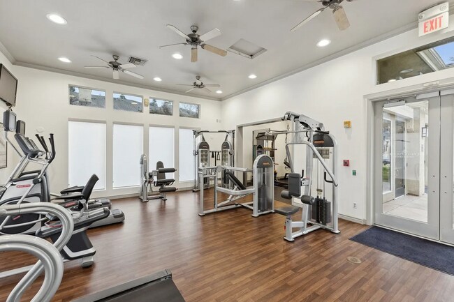 Building Photo - 5100 Vista Grande Dr