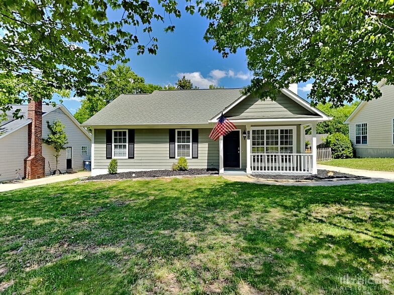 Primary Photo - 102 Coventry Dr